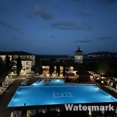 Harmony Hills Tomovi F34 *