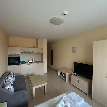 Harmony Hills Tomovi F34 Rogachevo