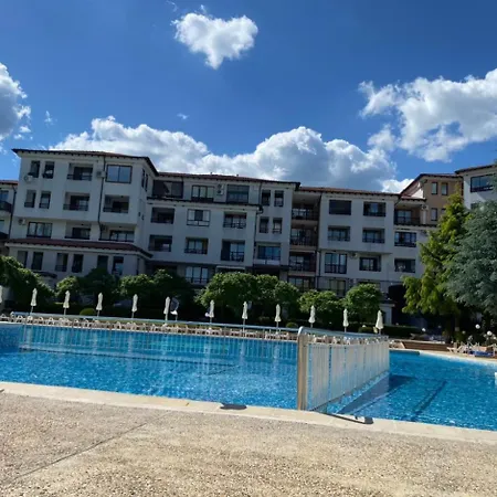 Harmony Hills Tomovi F34 * Rogachevo